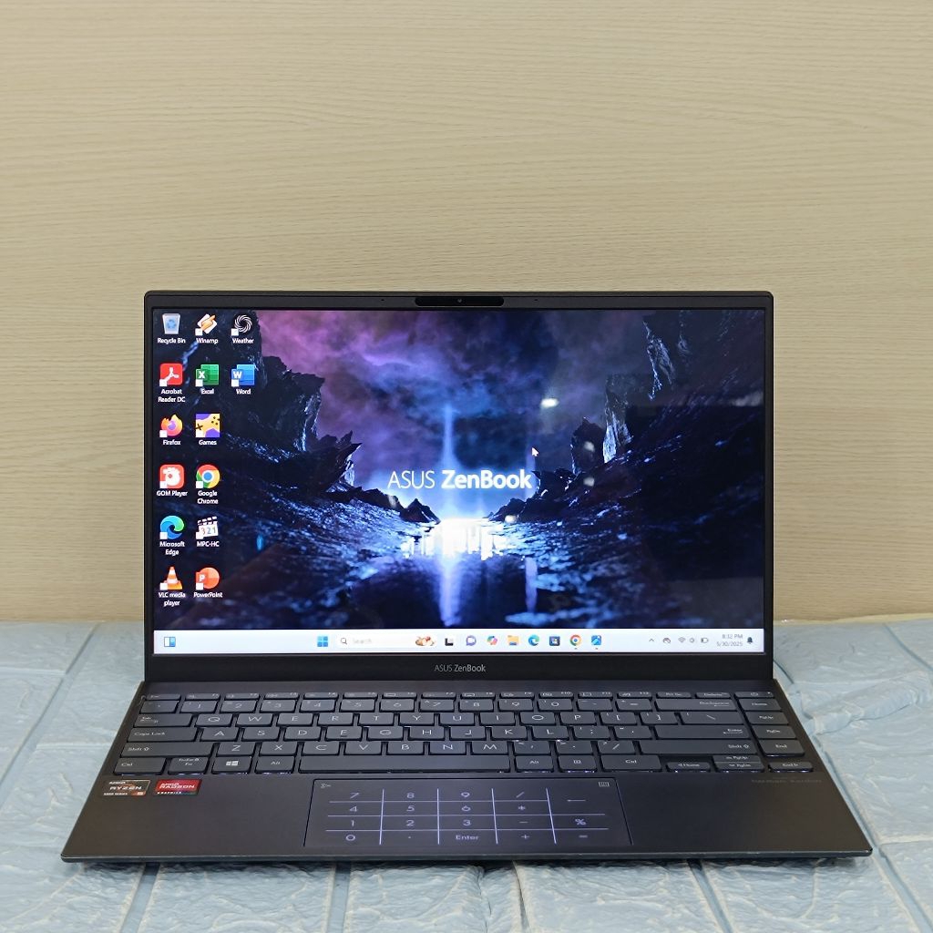 LAPTOP ASUS ZENBOOK UM425UAZ AMD RYZEN 5 5500U RAM 8 GB SSD 512 GB