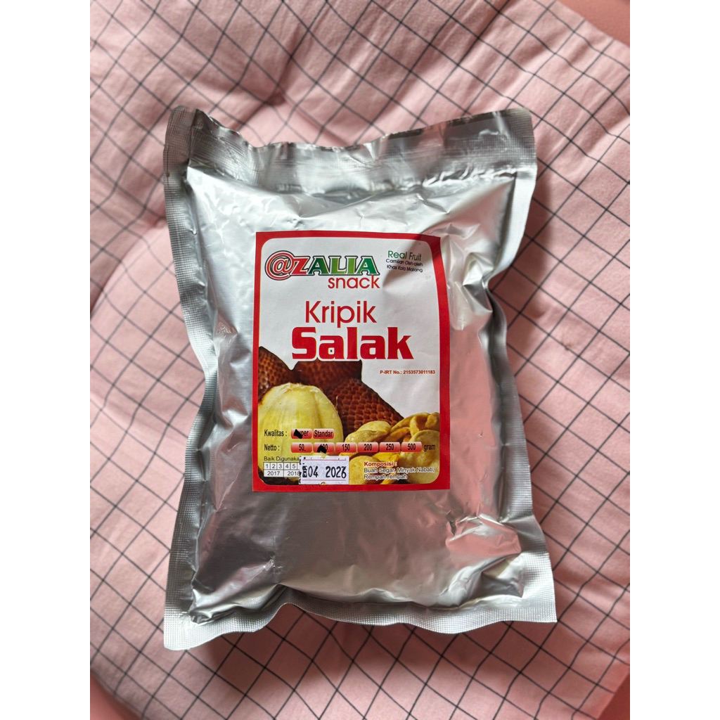 

Oleh Oleh Khas Malang Keripik Buah Salak