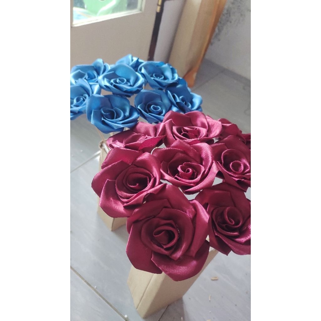 

MAWAR PITA SATIN 4 CM | PITA SATIN BELUM JADI BUKET