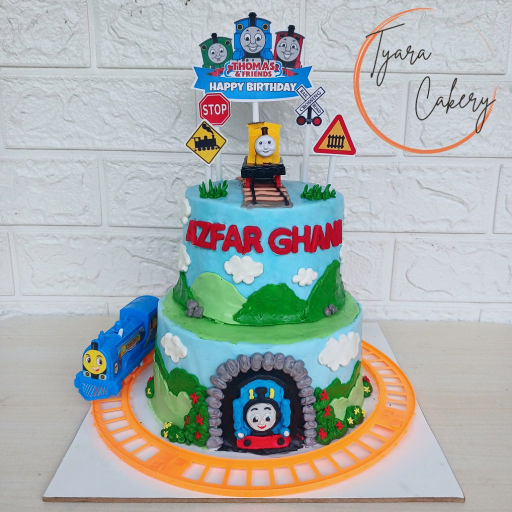 

KHUSUS OFFLINE | Cake Thomas 2 Tier | Cake Tema Kereta Api | Custom Cake Bandung