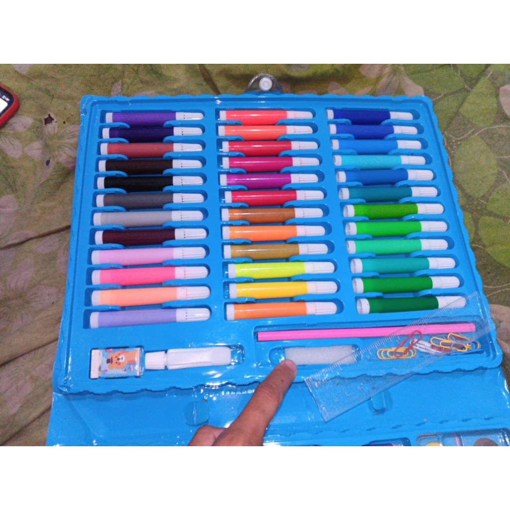 

1 set krayon lengkap