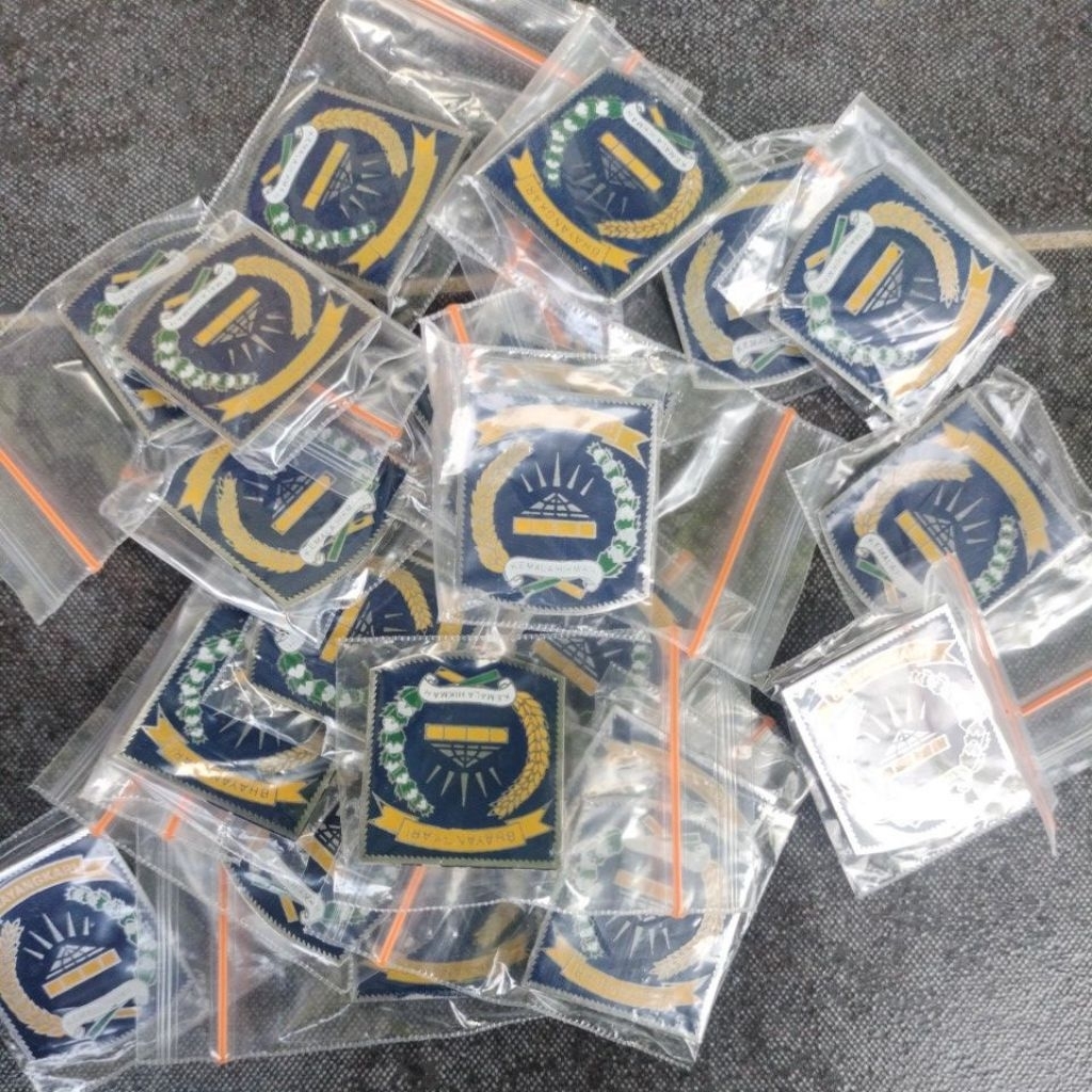 pin bhayangkari terbaru/logo pin bhayangkari peniti/bhayangkari magnid