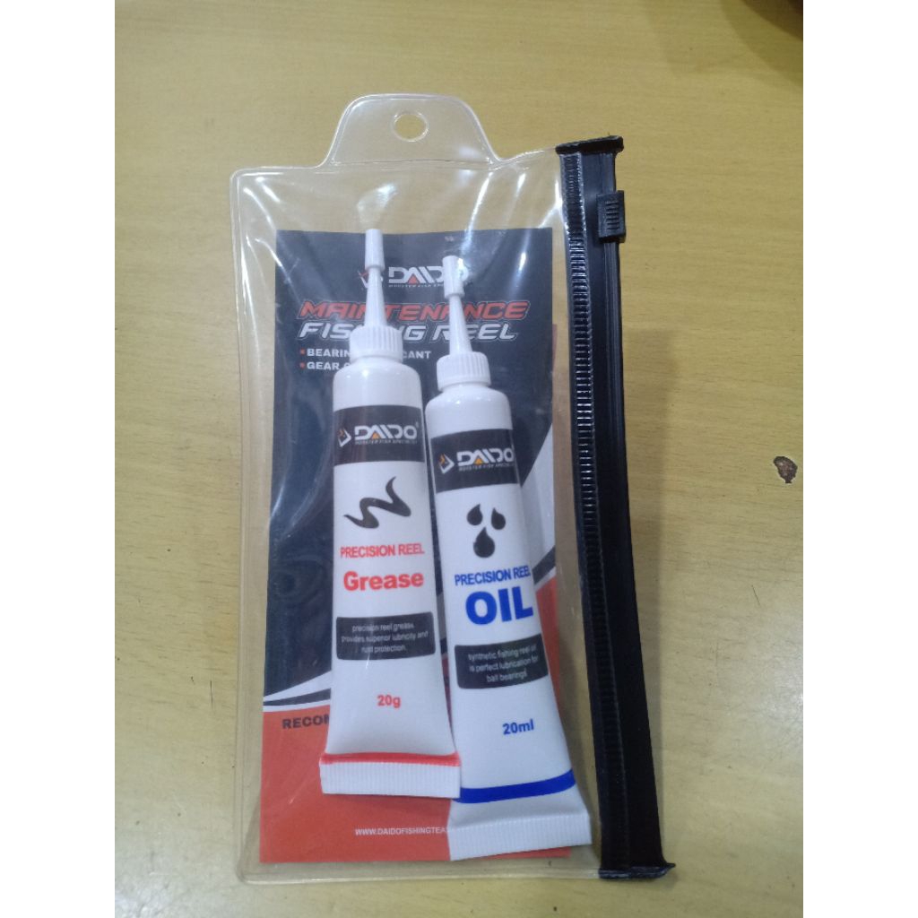 Daido Oil & Grease Fishing Reel