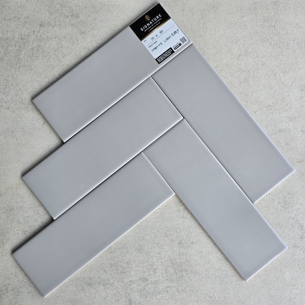 Keramik Subway Abu Dop Signature 10x30 MATTE LIGHT GREY