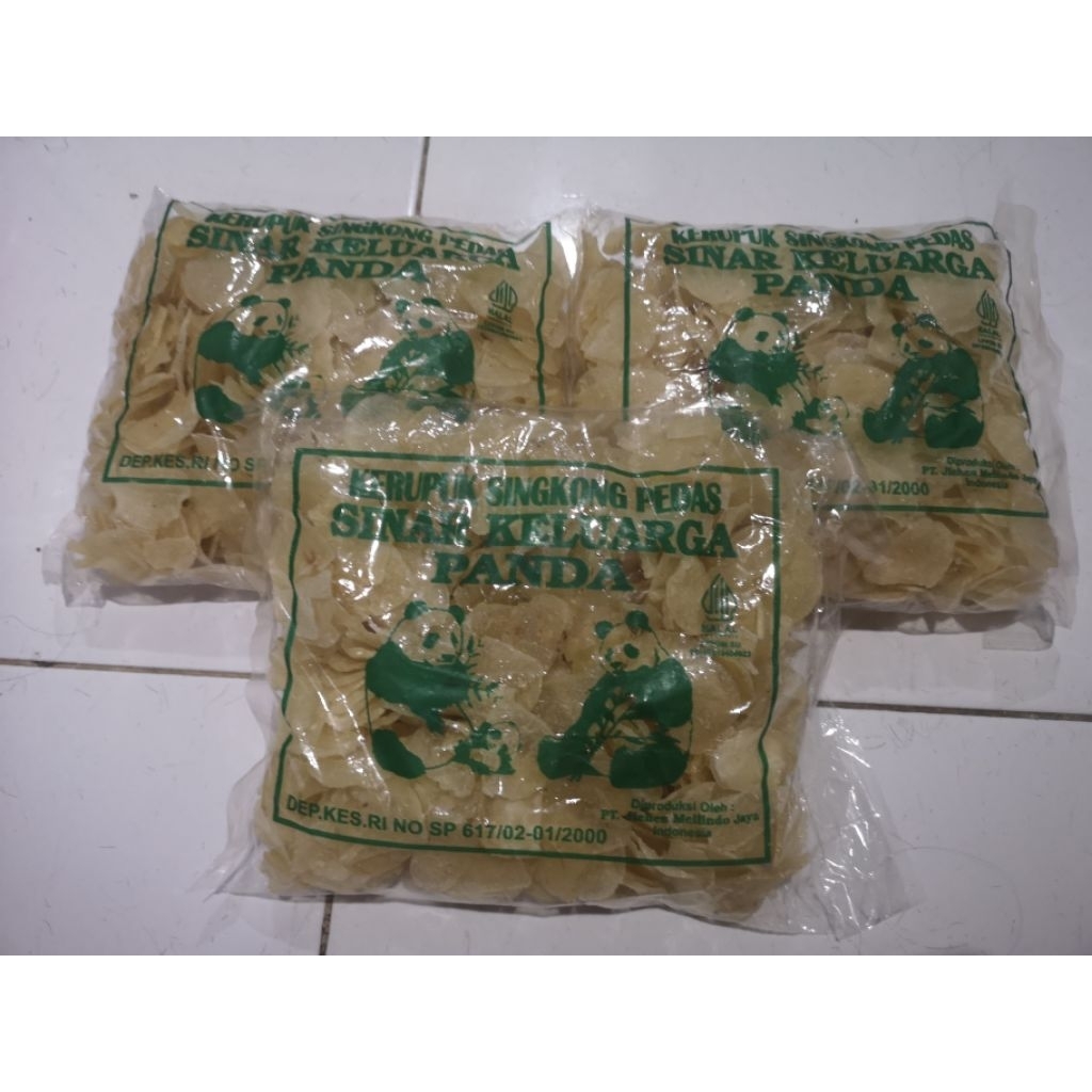 

KERUPUK SINGKONG PEDAS (PANDA)