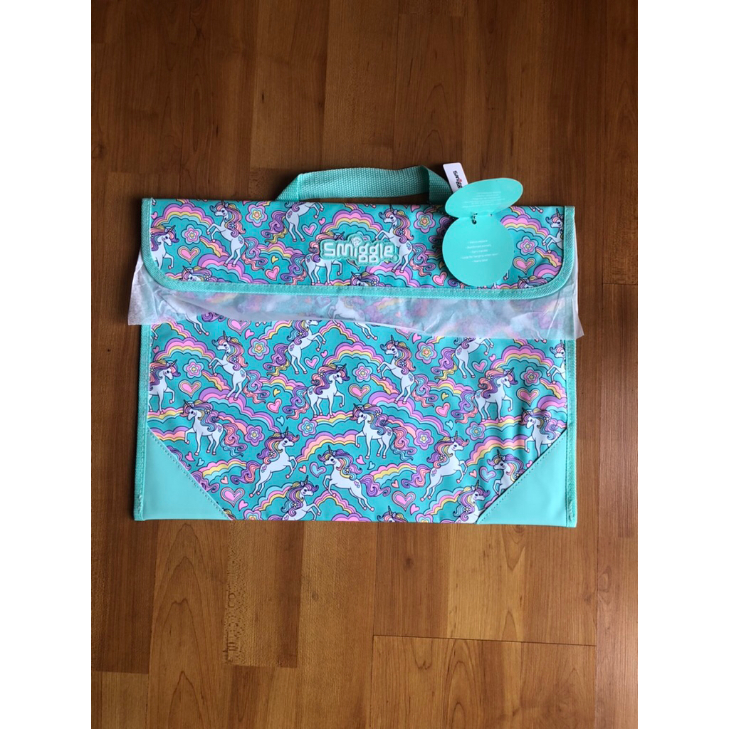

SMIGGLE BOOK BAG