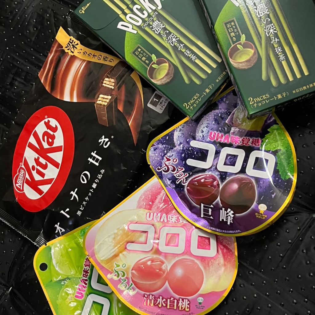 

paket snack jepang (kitkat matcha jepang, pocky matcha jepang, uha jelly kokoro)