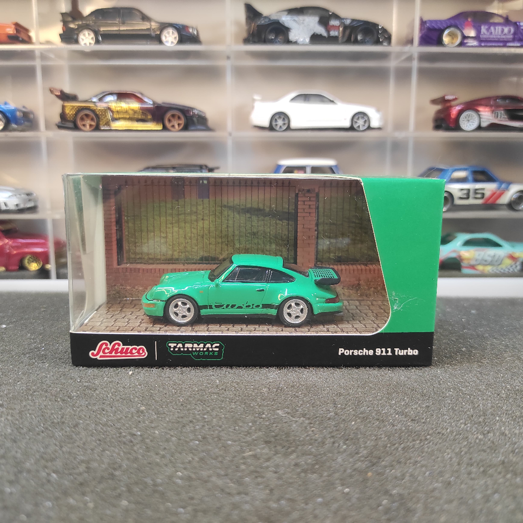Tarmac Porsche 911 Turbo Green