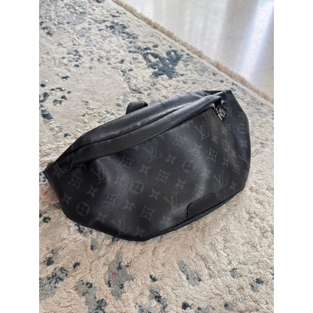 Authentic LV Bumbag Louis Vuitton Men