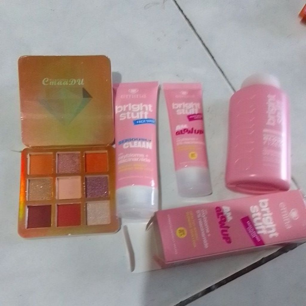 emina paket make up pemula 4 pcs