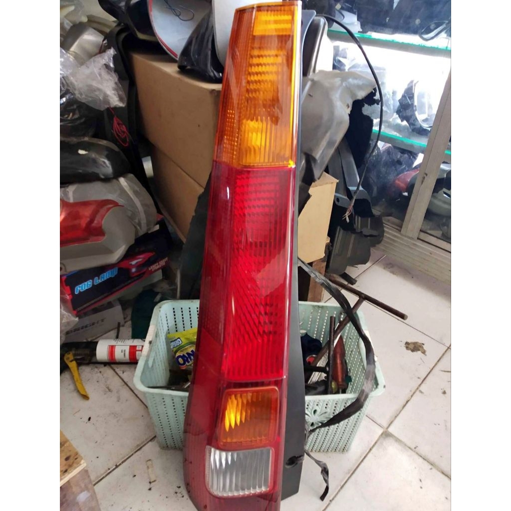Stoplamp Honda Crv Gen 2 / lampu belakang honda crv gen 2 2002 2003 2004 2005 ori copotan