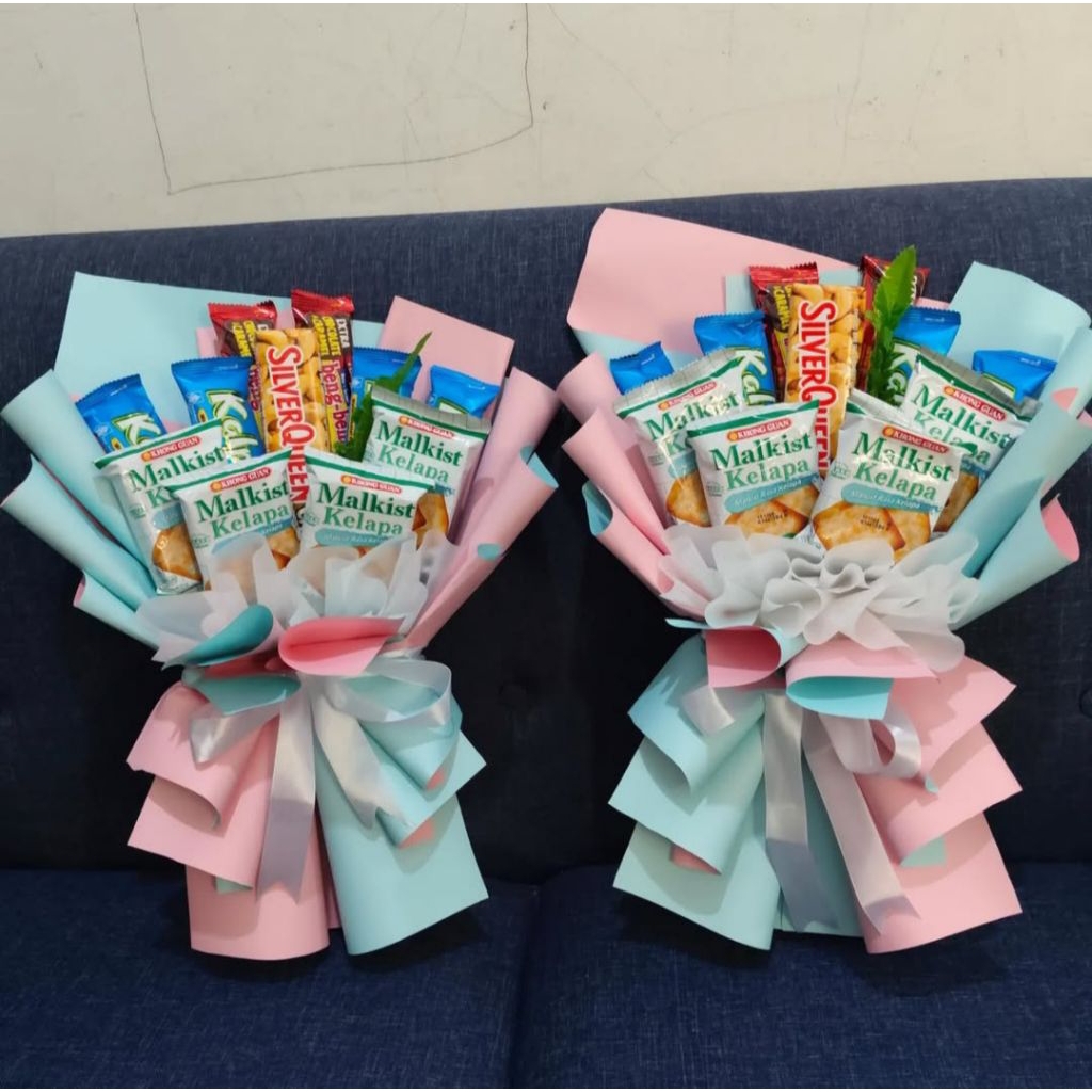 

bucket simpel isian bermacam snack murah dengan densain cantik kekinian