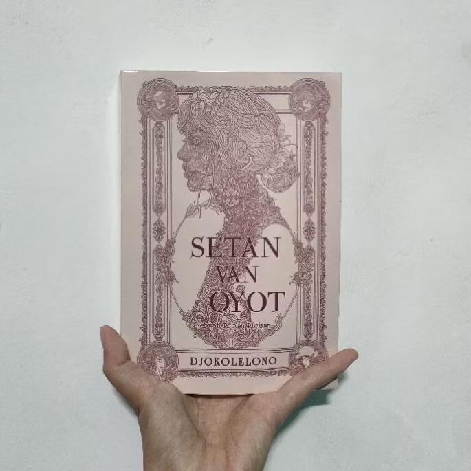 PRELOVED | SETAN VAN OYOT-DJOKOLELONO