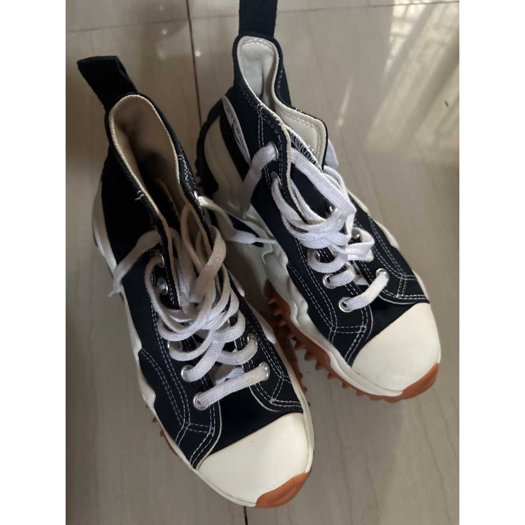 Sepatu Converse run star motion hitam