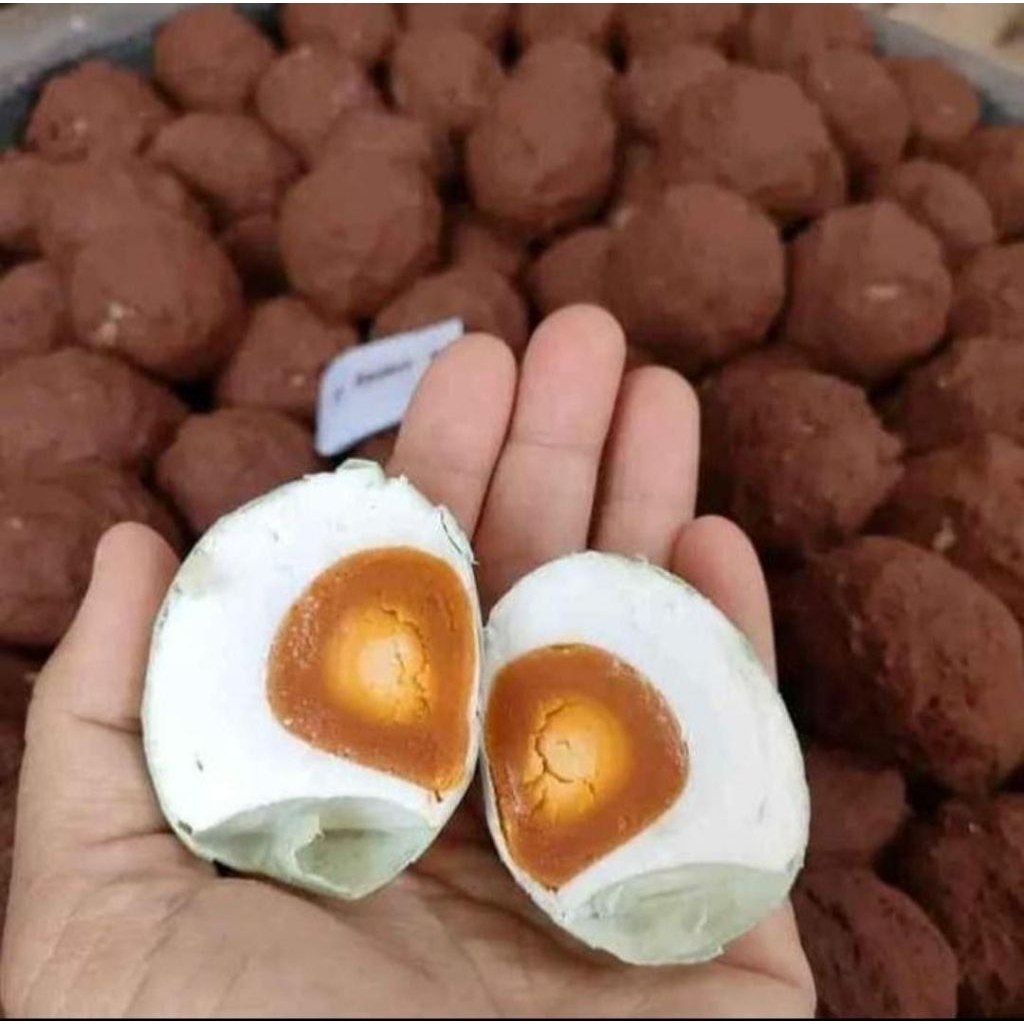 

Telur asin pilihan terbaik / telor bebek asin / telur asin khas brebes