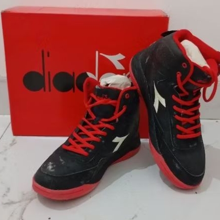 PRELOVED DIADORA Sepatu Basket