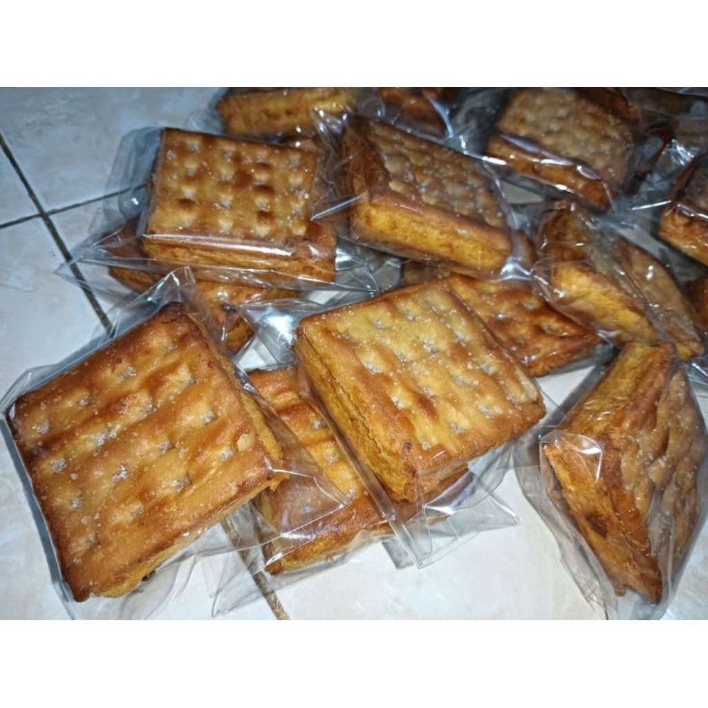 

Roti Gabin ISi Pisang,Ubi Ungu,Tape Satu Pack Isi 20 PCS
