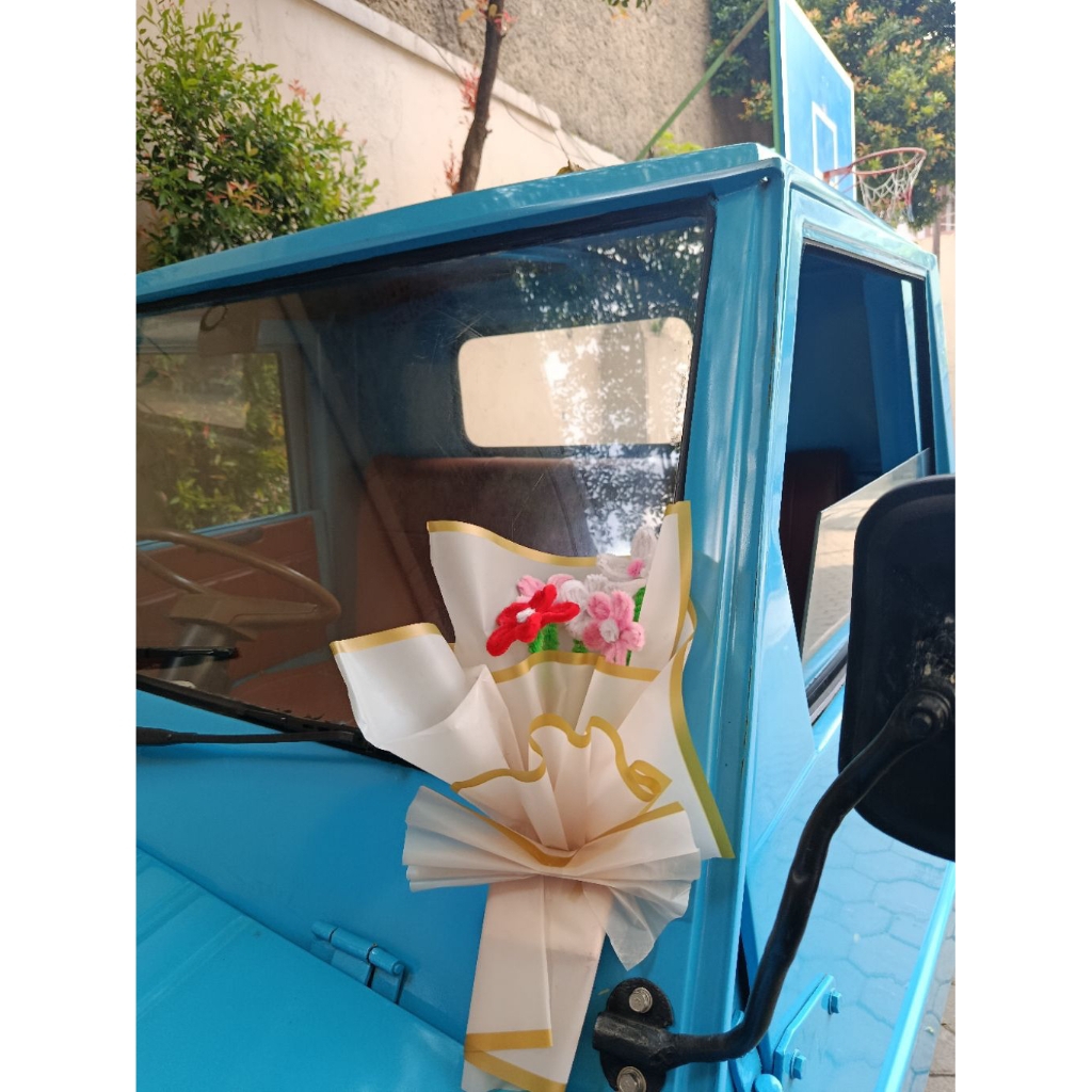 Bouqet Bunga dari Kawat bulu