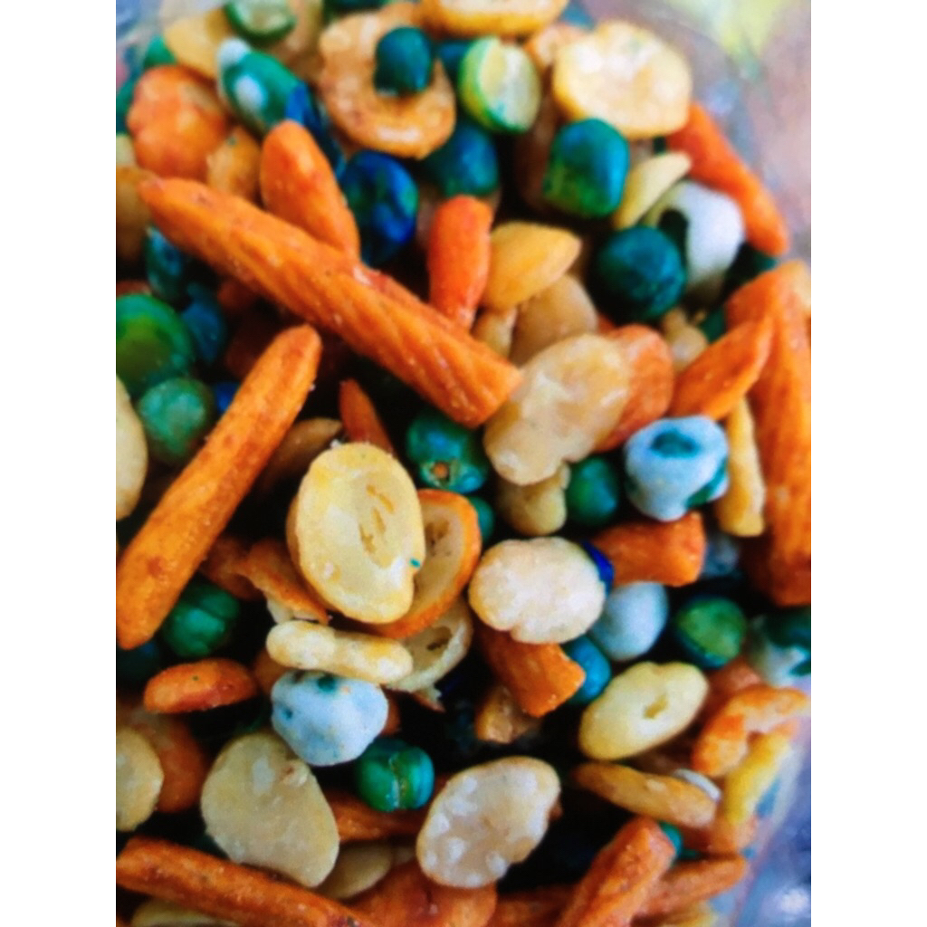 

Cemilan kacang campur 200gr snack