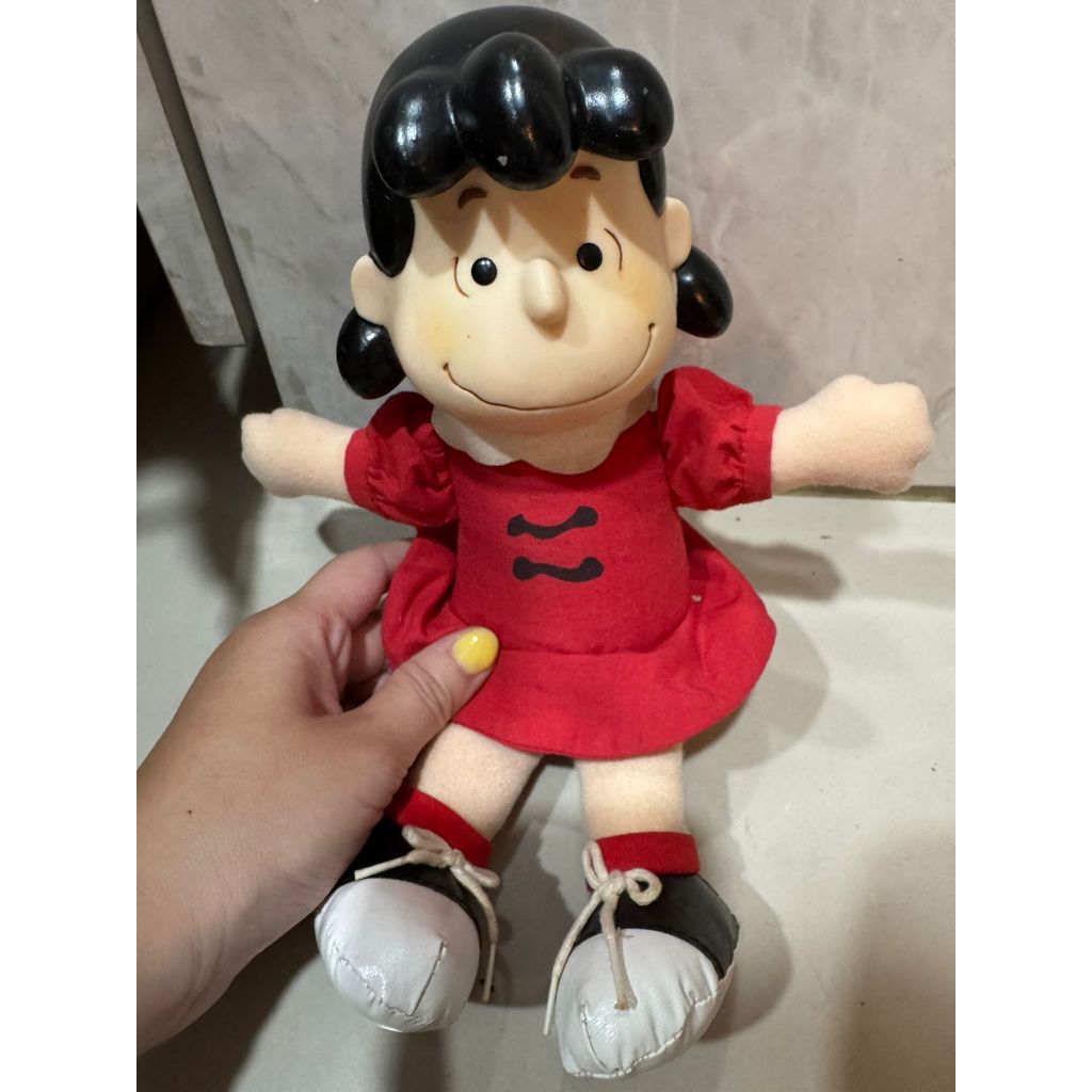 BONEKA CHARLIE BROWN - SNOOPY CHARACTER LUCY VAN PELT