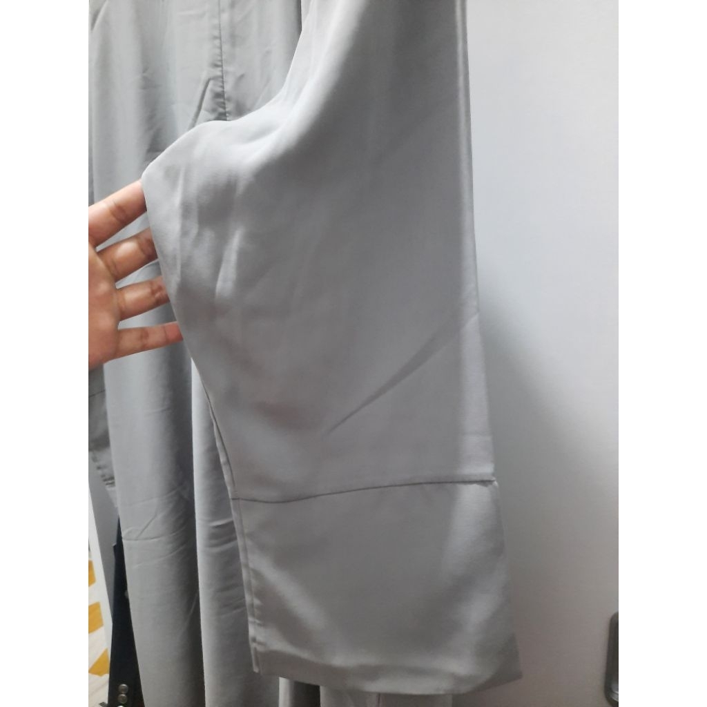 abaya himosly carousell