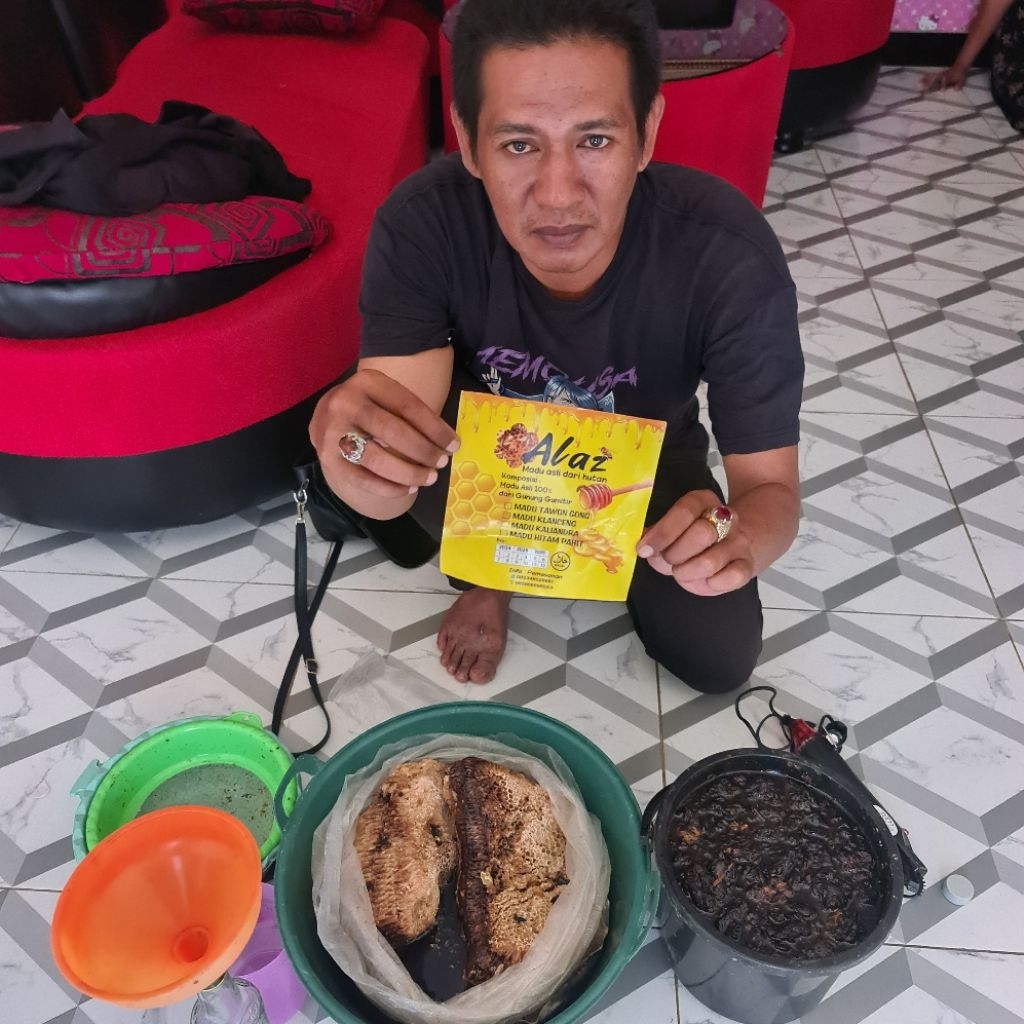 

MADU KLANCENG LIAR 100% ORI MURNI DAN BUKAN TERNAK