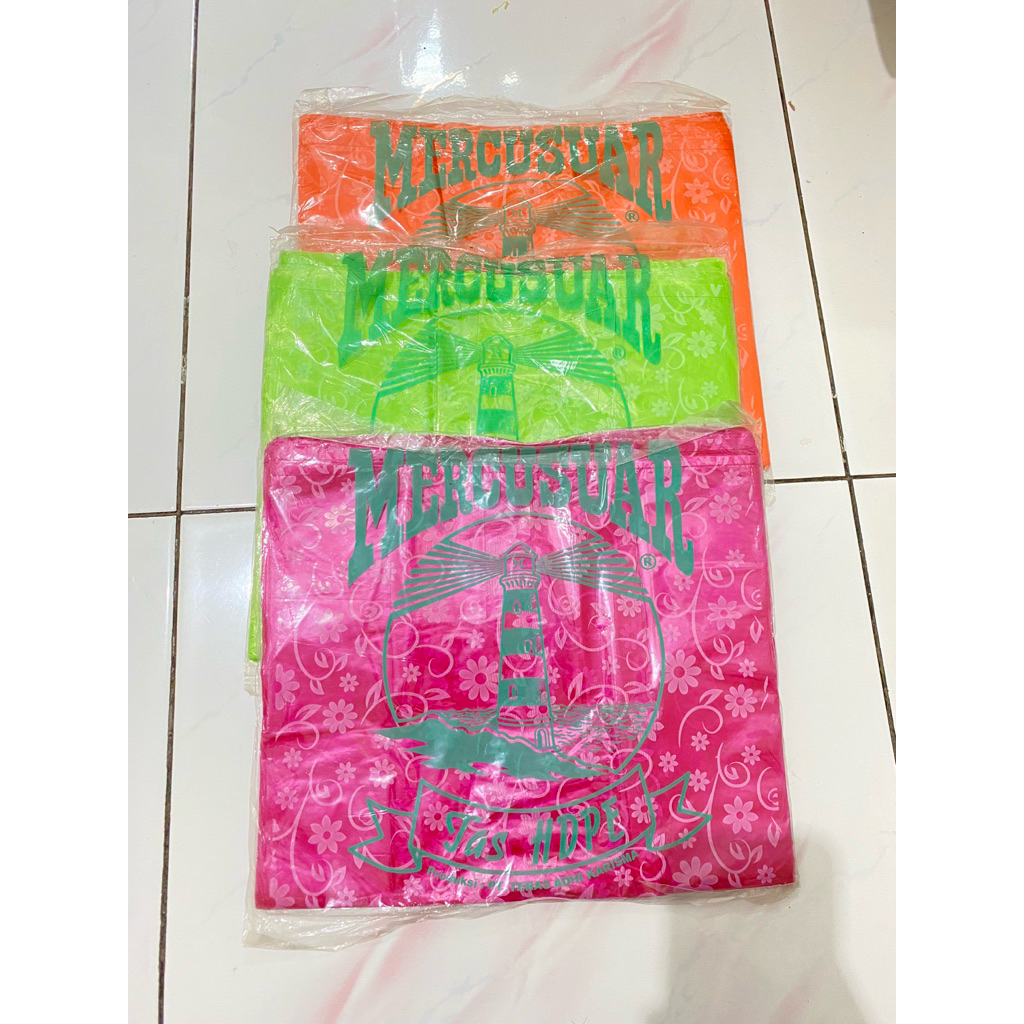 plastik/kresek hajatan /kresek baskom motif bunga (isi40)ukuran 28