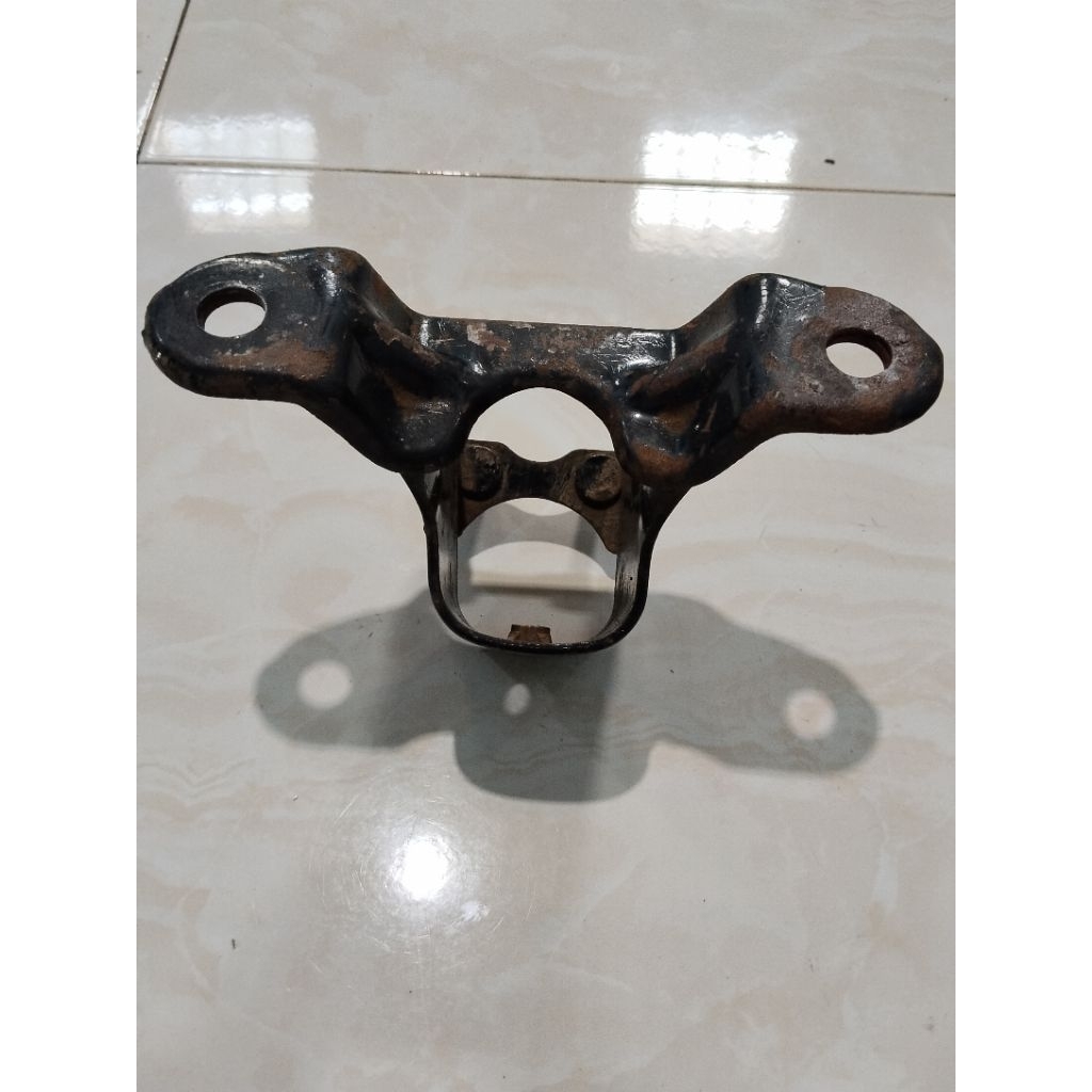 Breket Pangkon dudukan stang stir batok Yamaha V80 V 80 Excellent V75 Original second pangkon batok 