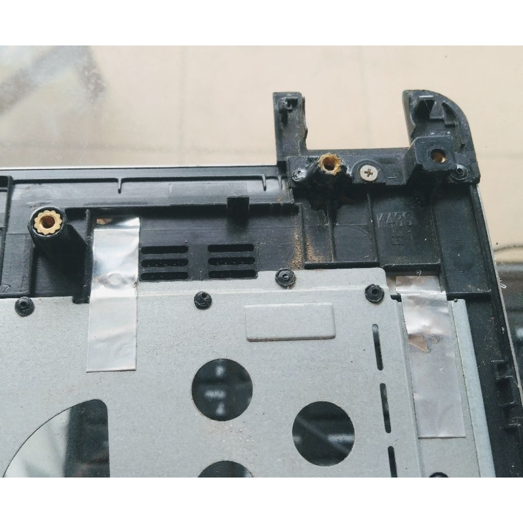 Palmrest Asus A43S K43S Casing tengah Asus A43S K43S Ori Copotan