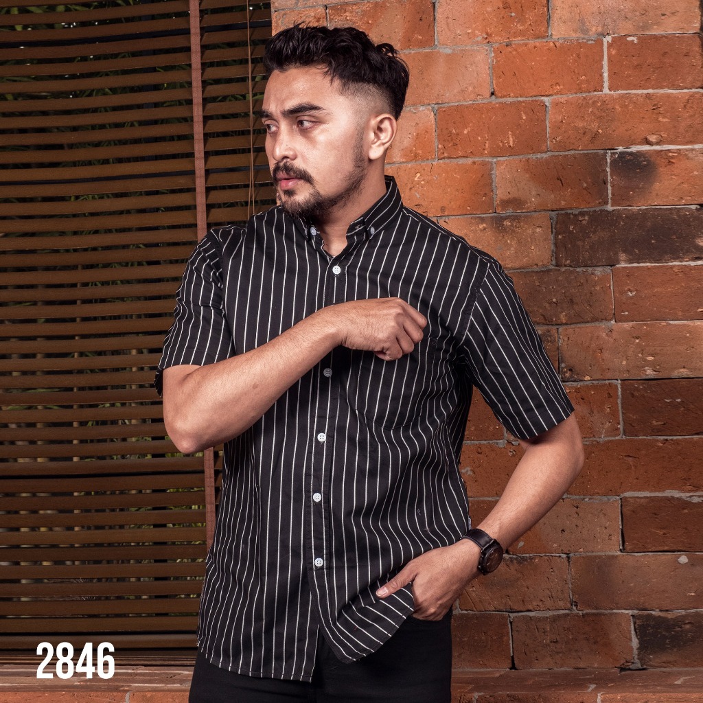 PAKAJI Kemeja Pria Salur Premium Kemeja Stripe Pria Kemeja Garis Pria Slimfit Pendek Hitam Garis Put