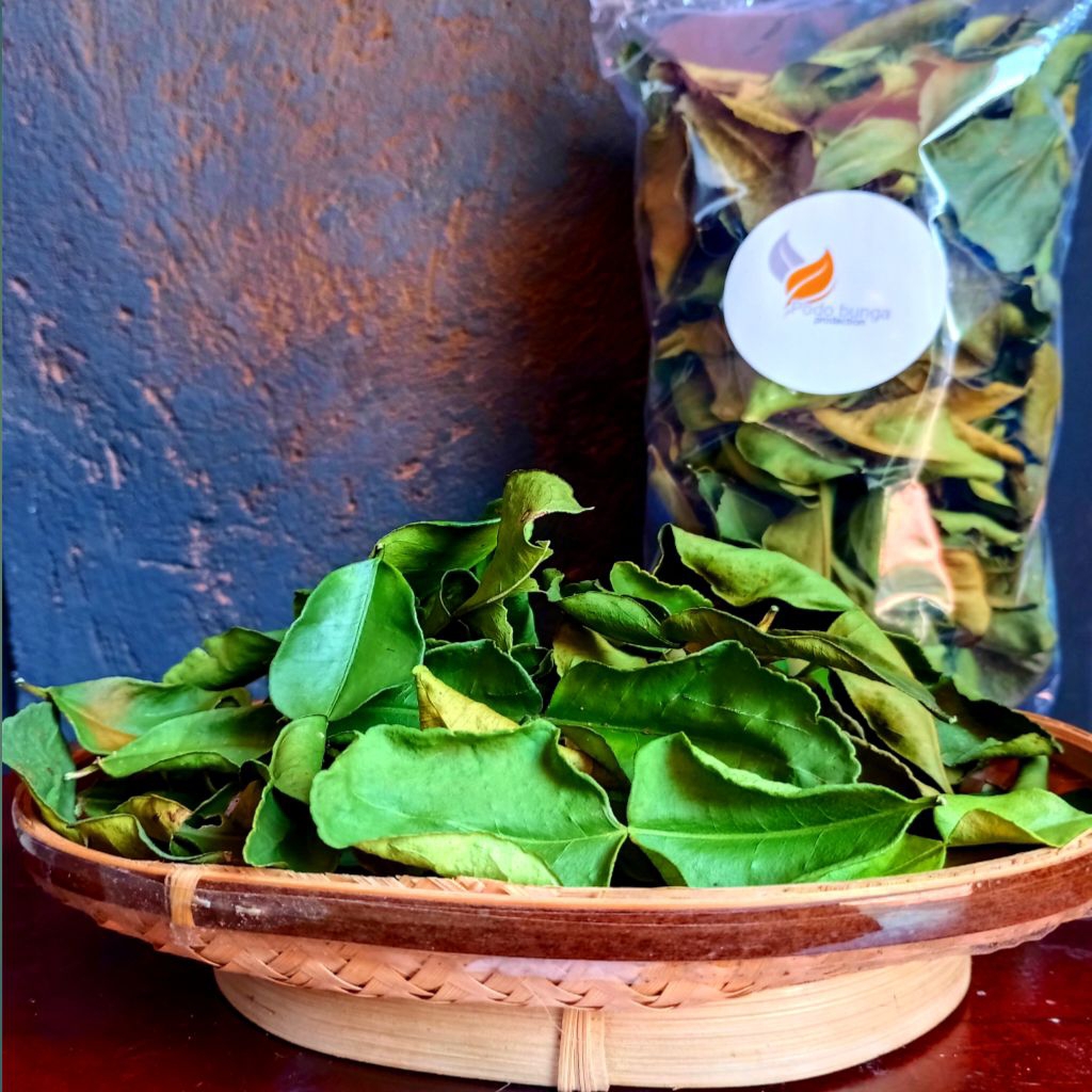 

daun jeruk purut kering Rp 11.000-21.000