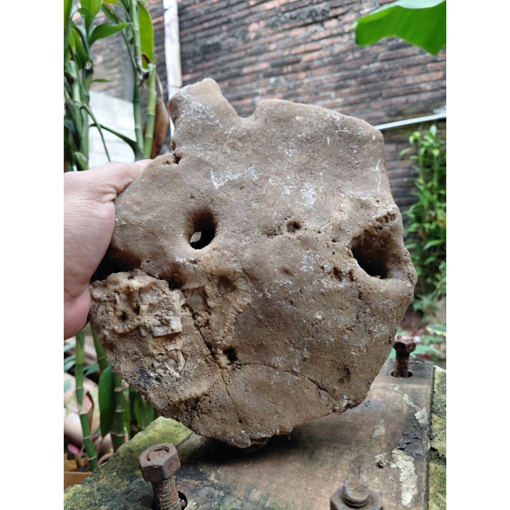 batu kristal matu pipih besar halus