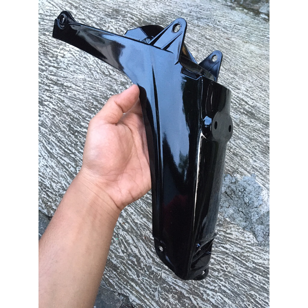 SLEBOR BELAKANG ASTREA GRAND