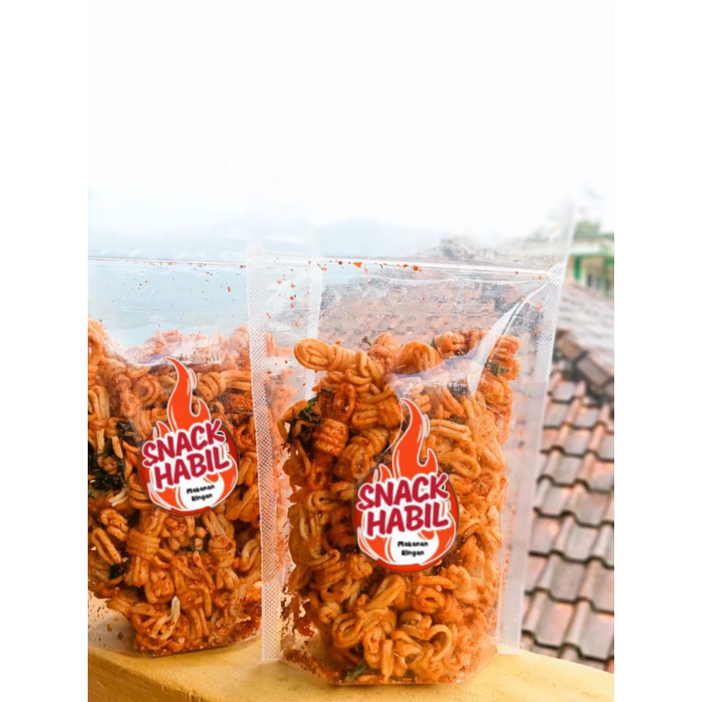 

250g MIE GULUNG PEDAS DAUN JERUK