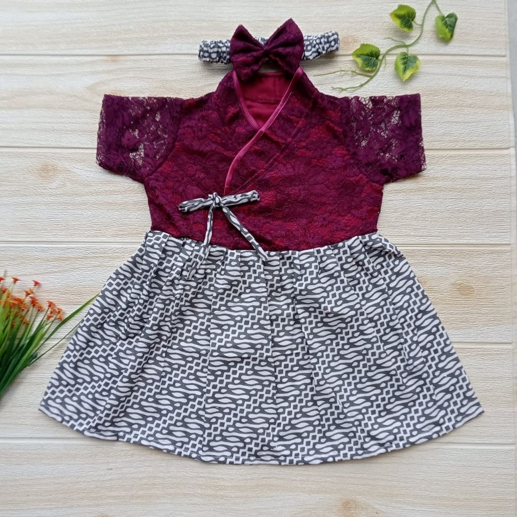 Hanbok Anak / Hanbok Batik / Hanbok Brokat warna Burgundy