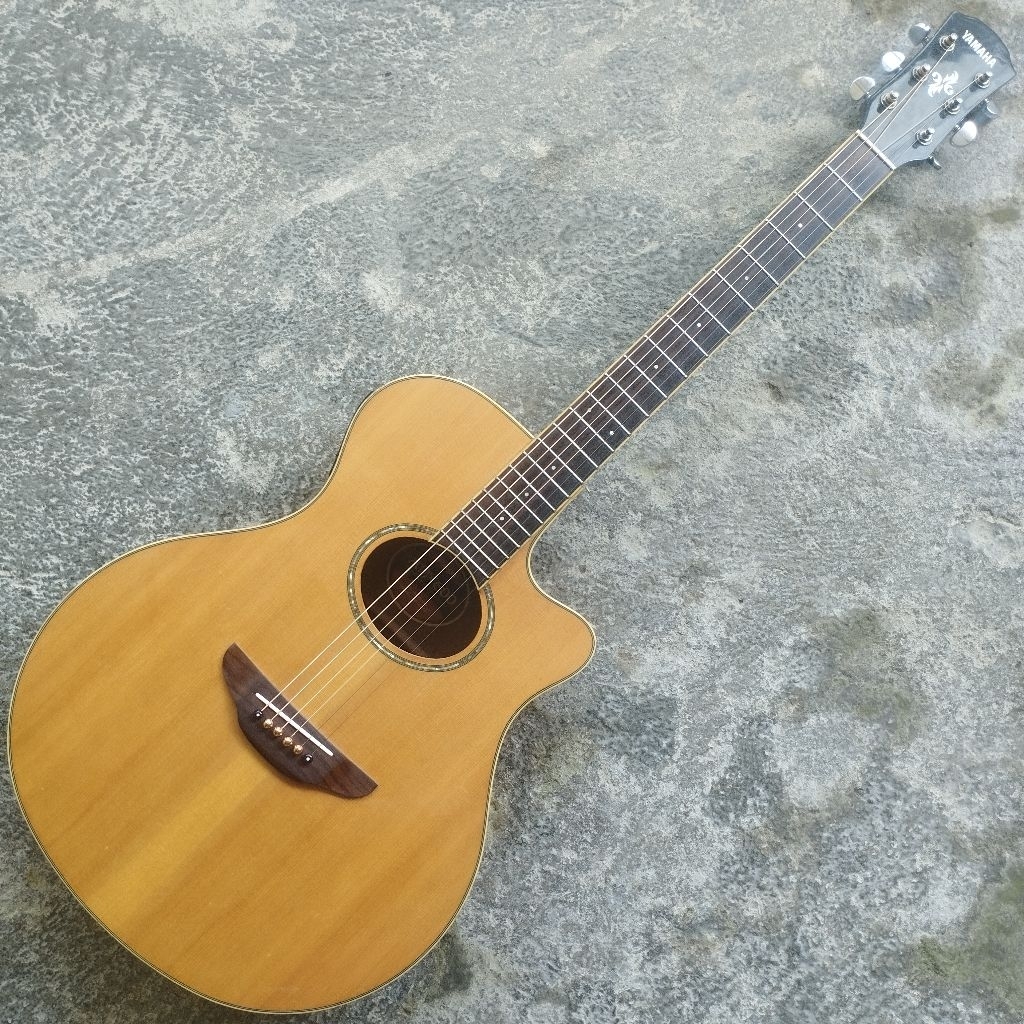 GITAR AKUSTIK ELEKTRIK ORIGINAL YAMAHA APX600 SECOND MURAH BAGUS