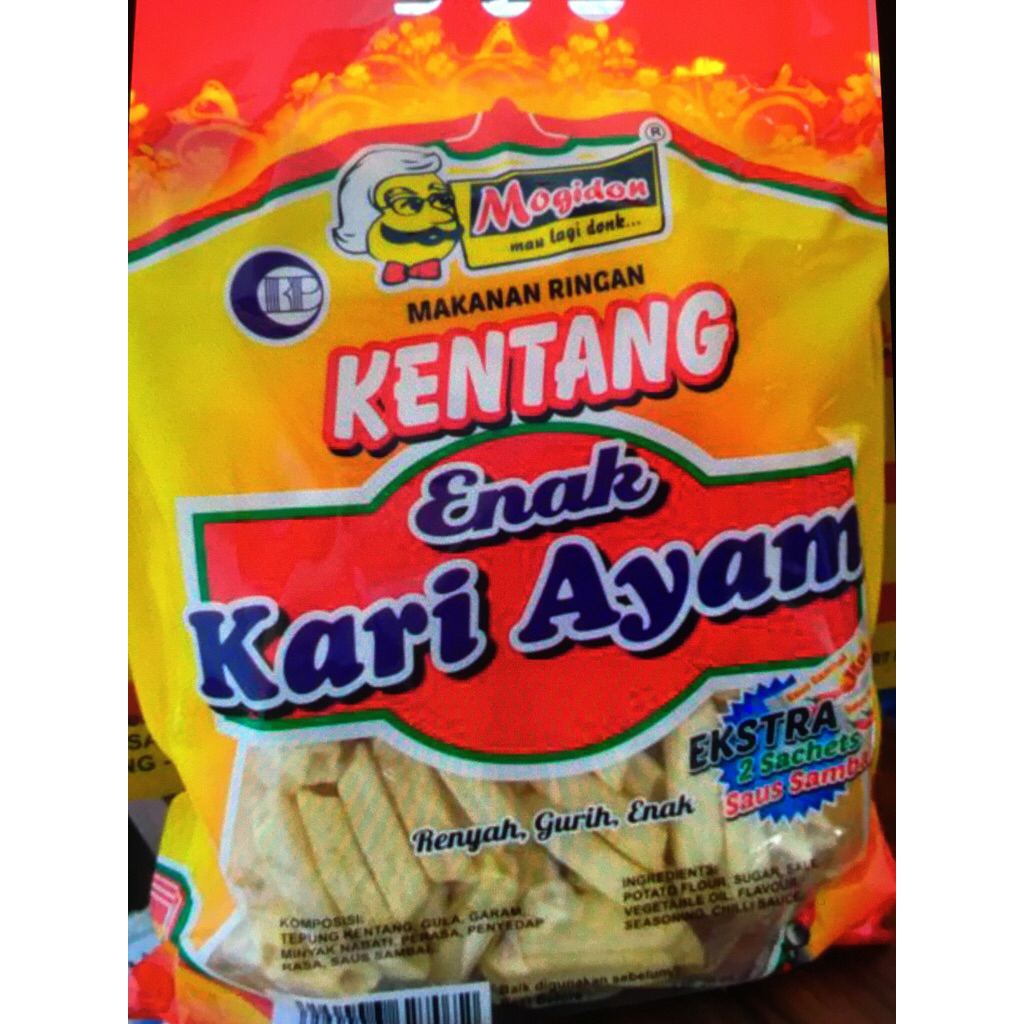 

Cemilan stik kentang kari ayam snack mogidon