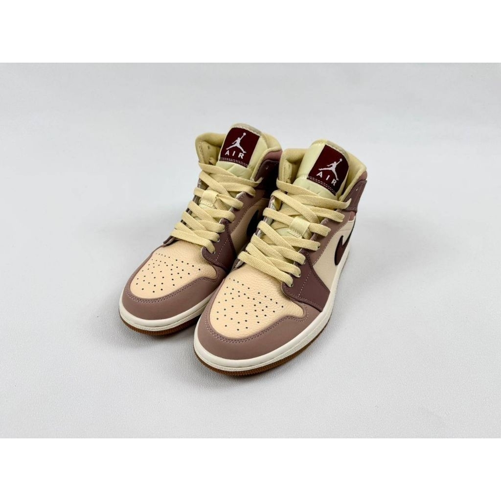 JORDAN 1 MID SE DARK PONY SMOKY MAUVE (W)