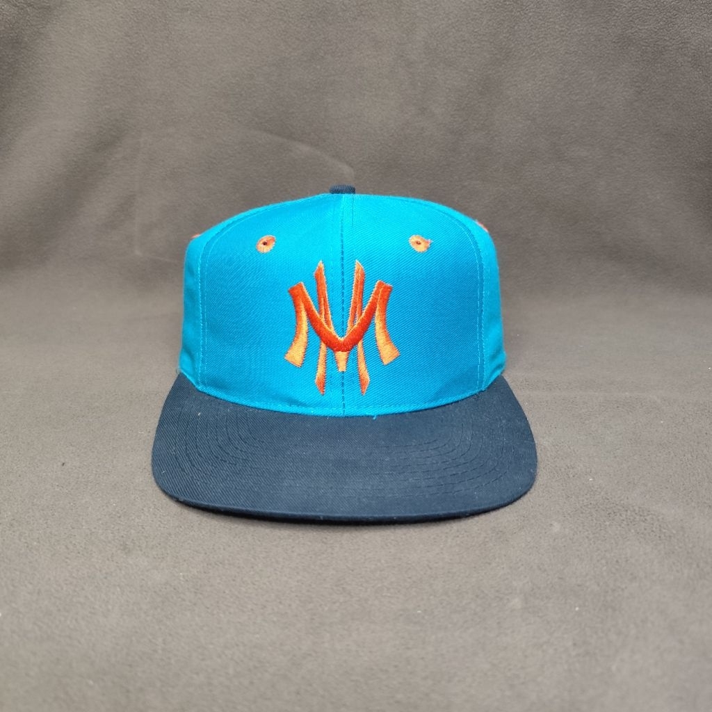 Vintage 90s Disney Mickey Mouse Snapback Hat