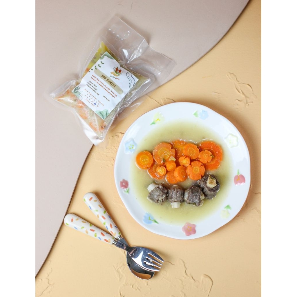 

Sop Buntut - Kinderplate