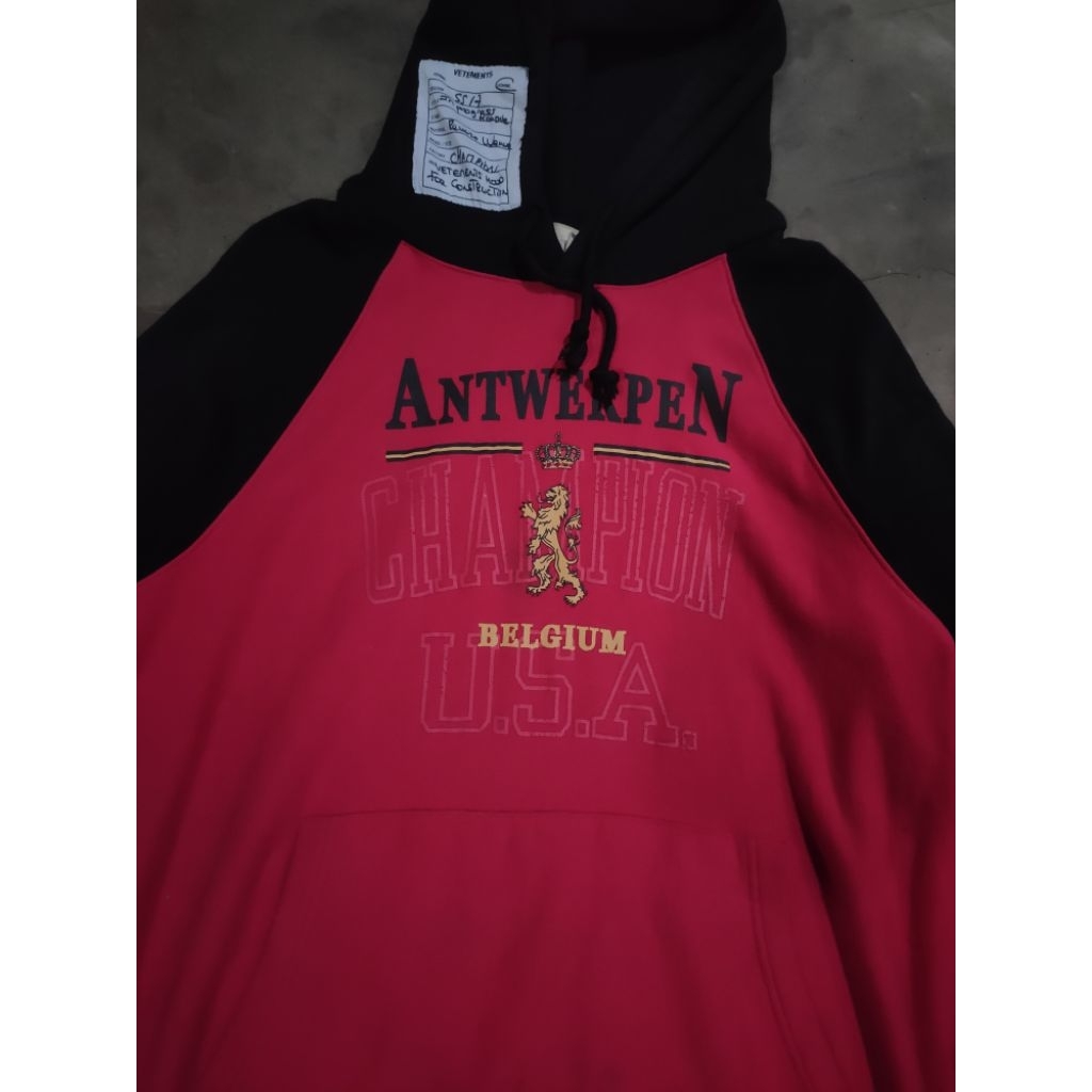 hoodie champion x vetements