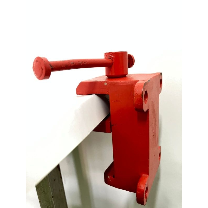 Ragum Mini penjepit benda