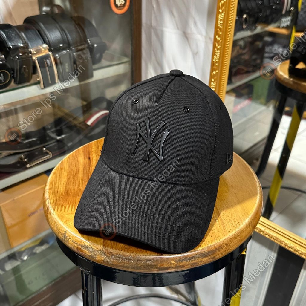 Topi Logo NY besi black