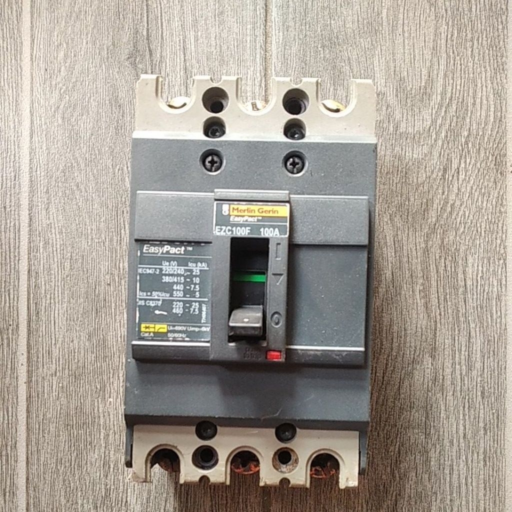 MCCB | NFB | Breaker EZC100F Merlin gerin Second