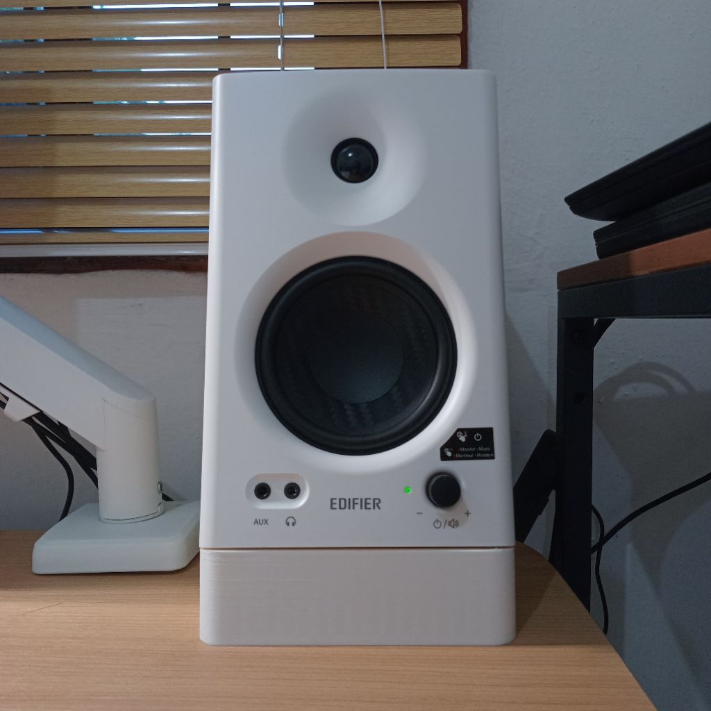Stand Desk Speaker Edifier MR4