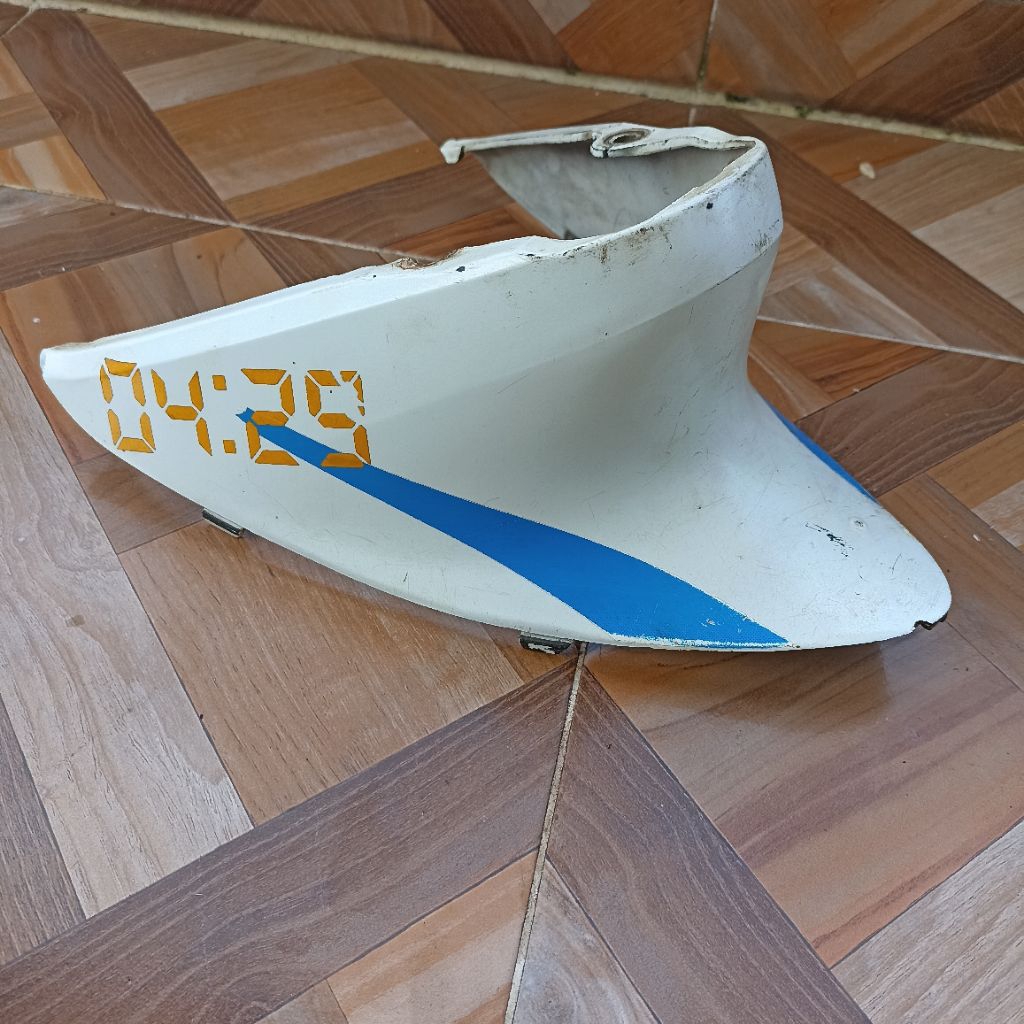 cover bawah tangki tutup bawah jok 28F0 Suzuki RK cool rk cool Original