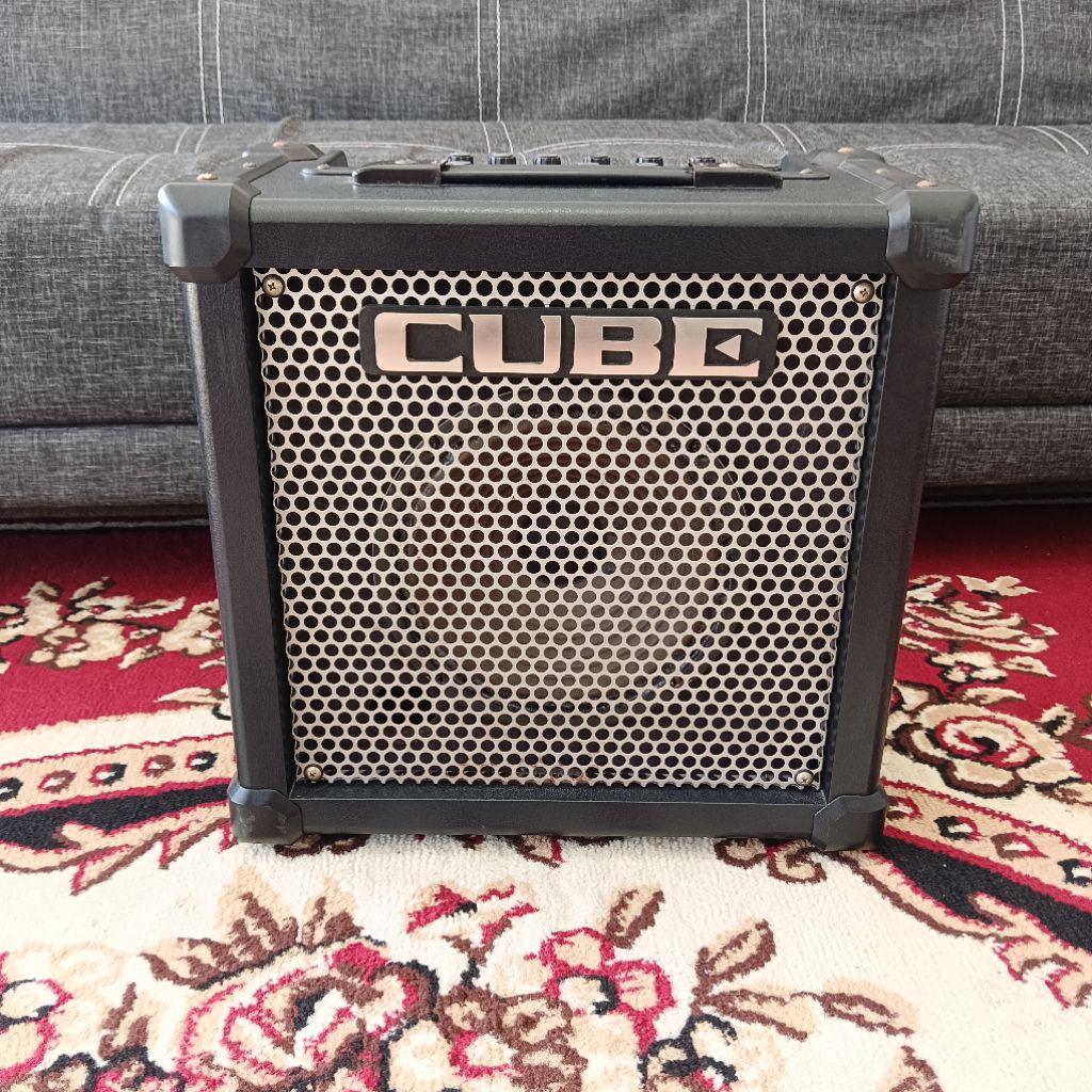 roland cube 20gx amplifier