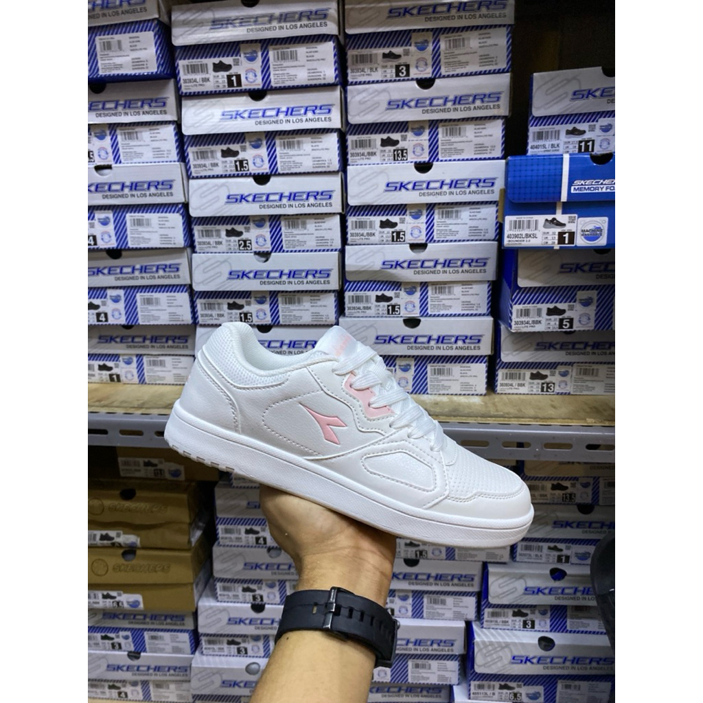 Sepatu Diadora original wanita /Diadora Natascha womens sneakers shoes-white