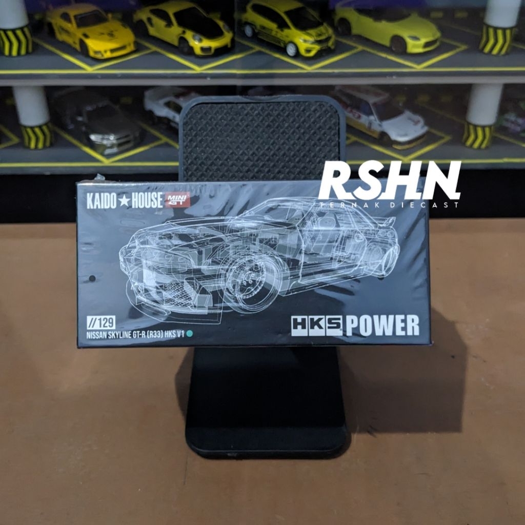 Mini GT Kaido House Nissan Skyline GT-R R33 HKS V1
