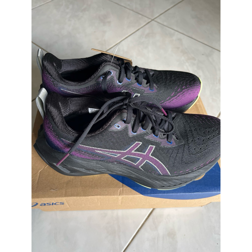 Asic Novablast 4